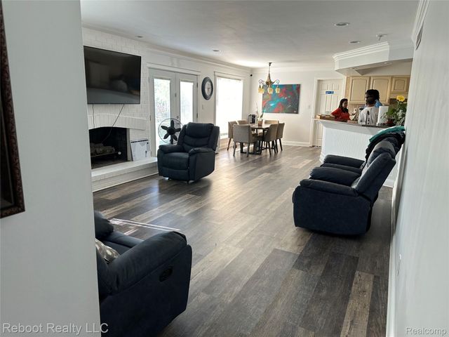 35851 Thornton Drive, Sterling Heights, MI 48310