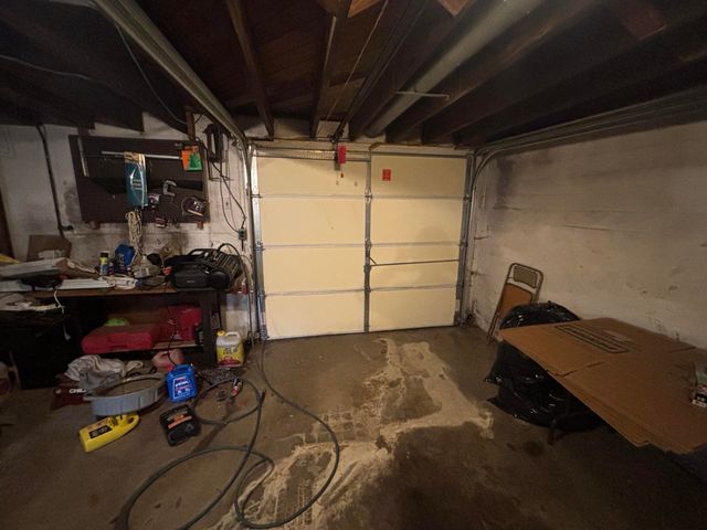 15 Sweetbriar Avenue, Florence, KY 41042