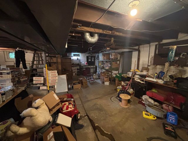 15 Sweetbriar Avenue, Florence, KY 41042