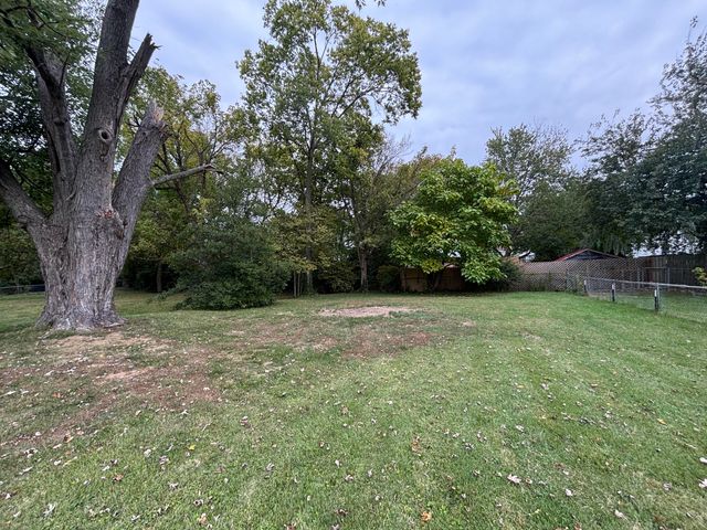 15 Sweetbriar Avenue, Florence, KY 41042