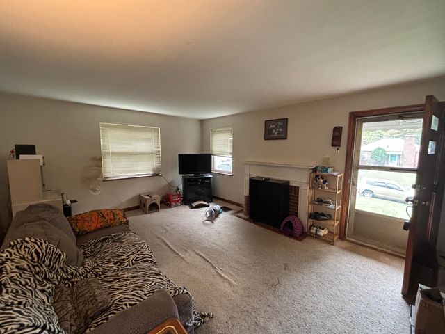 15 Sweetbriar Avenue, Florence, KY 41042