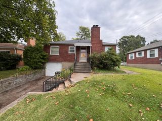 15 Sweetbriar Avenue, Florence, KY 41042