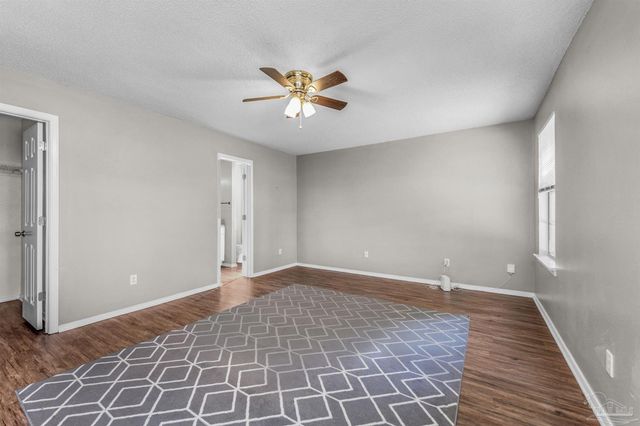 5499 Chantilly Cir, Milton, FL 32583