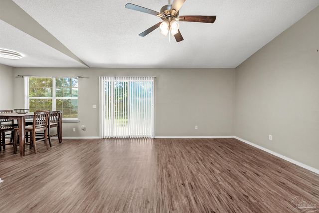 5499 Chantilly Cir, Milton, FL 32583