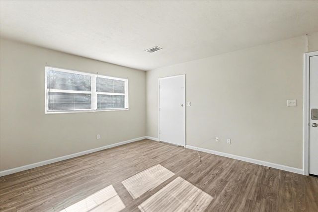 1920 Karen Lane, Tallahassee, FL 32304