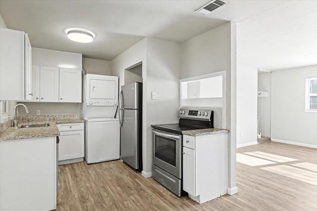 1920 Karen Lane, Tallahassee, FL 32304