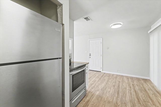 1920 Karen Lane, Tallahassee, FL 32304