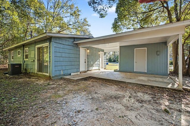 1920 Karen Lane, Tallahassee, FL 32304
