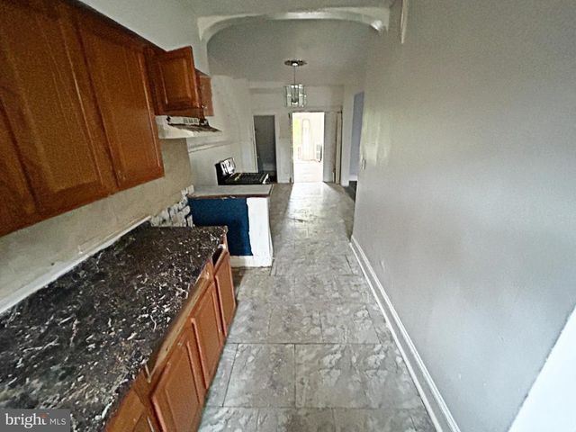 1805 E 33RD ST, Baltimore, MD 21218