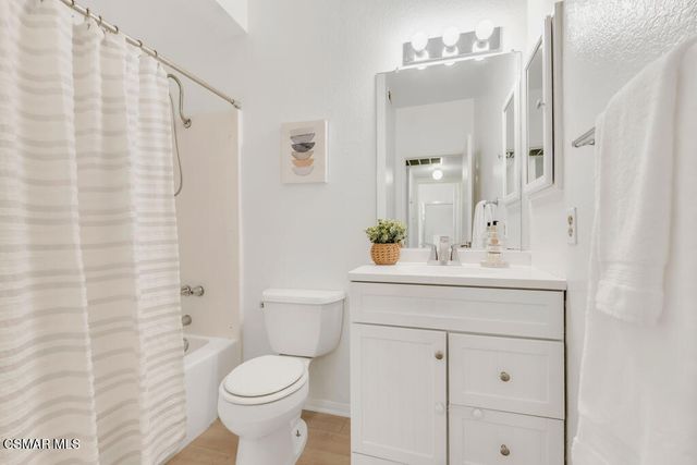 152 Maegan Place 2, Thousand Oaks, CA 91362