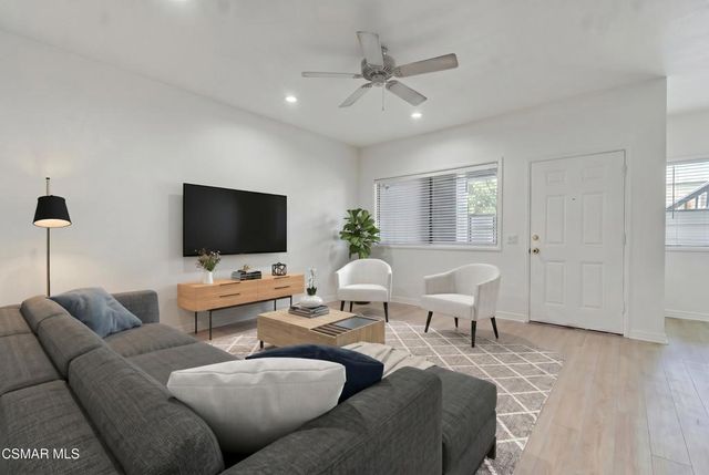 152 Maegan Place 2, Thousand Oaks, CA 91362