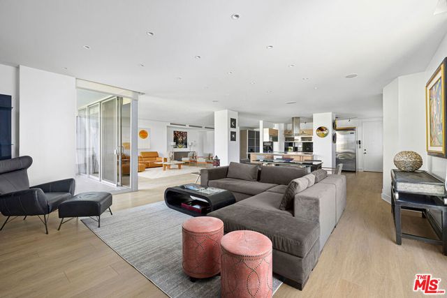 1100 Alta Loma Road 701, West Hollywood, CA 90069