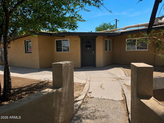 5841 W MACKENZIE Drive, Phoenix, AZ 85031