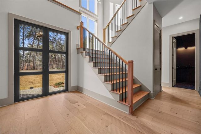 6084 BLUEWATER Boulevard, Gainesville, GA 30506