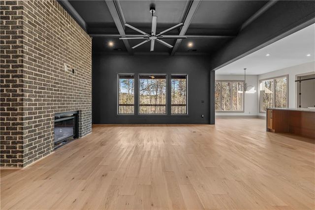 6084 BLUEWATER Boulevard, Gainesville, GA 30506