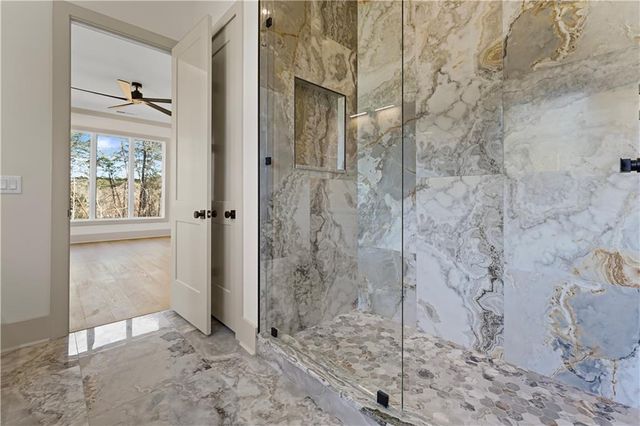 6084 BLUEWATER Boulevard, Gainesville, GA 30506