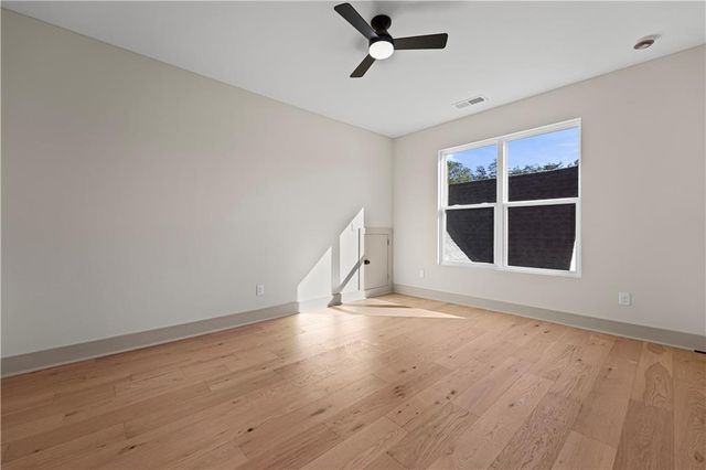 6084 BLUEWATER Boulevard, Gainesville, GA 30506