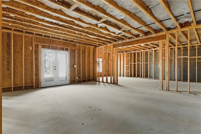 6084 BLUEWATER Boulevard, Gainesville, GA 30506