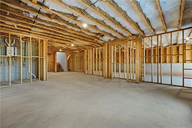 6084 BLUEWATER Boulevard, Gainesville, GA 30506