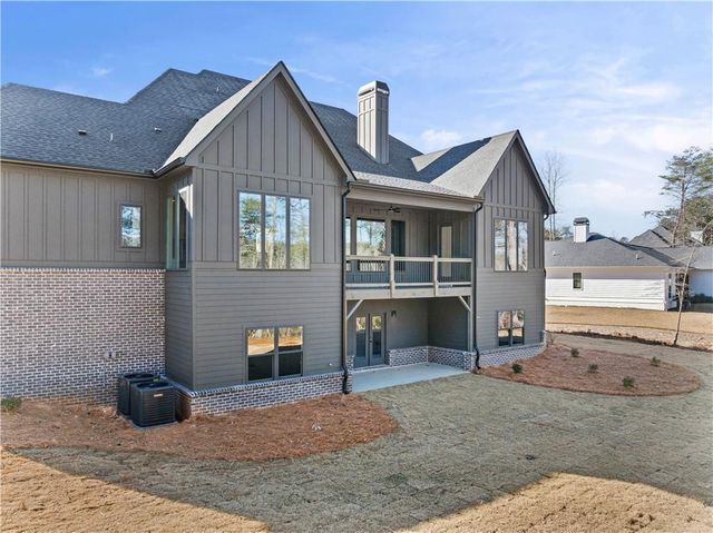 6084 BLUEWATER Boulevard, Gainesville, GA 30506