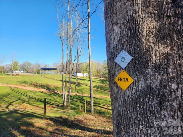 4085 Hunting Country Road, Tryon, NC 28782