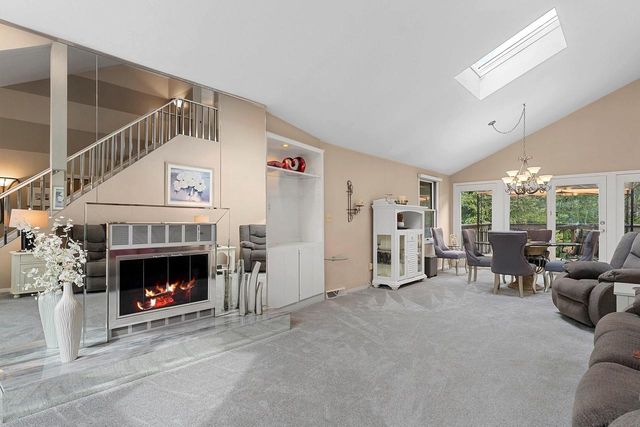 1409 N BAY HIGHLANDS DRIVE, Green Bay, WI 54311