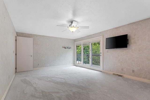 1409 N BAY HIGHLANDS DRIVE, Green Bay, WI 54311