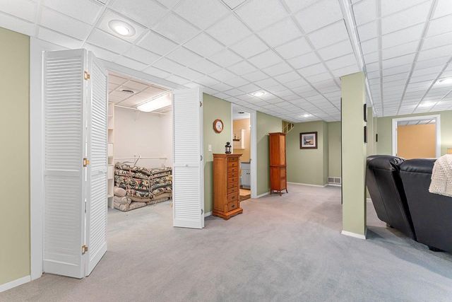 1409 N BAY HIGHLANDS DRIVE, Green Bay, WI 54311