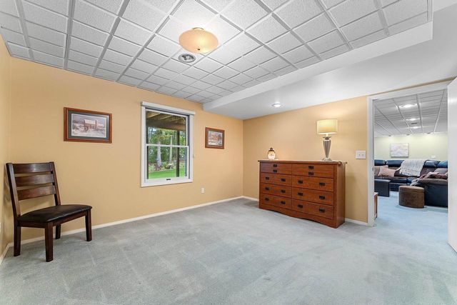 1409 N BAY HIGHLANDS DRIVE, Green Bay, WI 54311