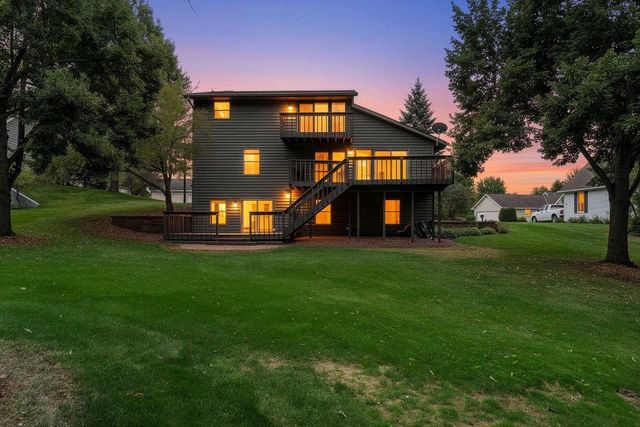 1409 N BAY HIGHLANDS DRIVE, Green Bay, WI 54311