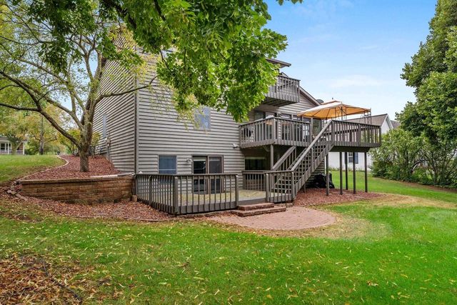 1409 N BAY HIGHLANDS DRIVE, Green Bay, WI 54311