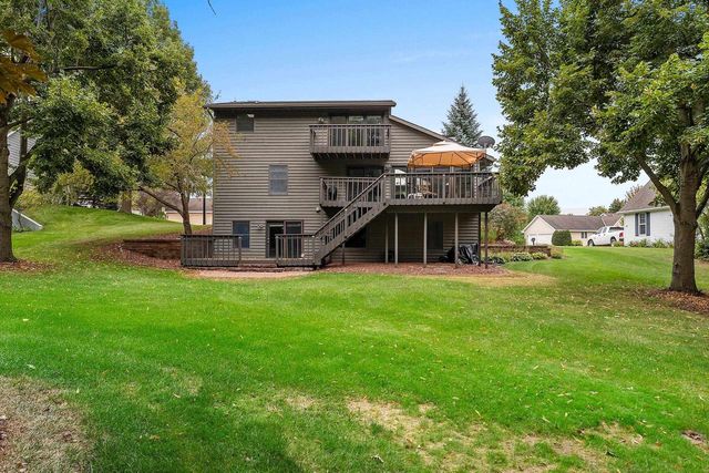 1409 N BAY HIGHLANDS DRIVE, Green Bay, WI 54311