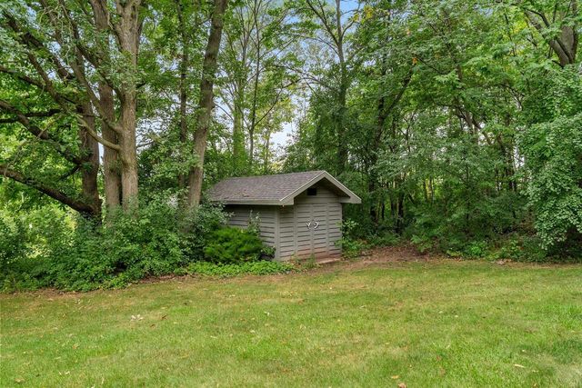 1409 N BAY HIGHLANDS DRIVE, Green Bay, WI 54311