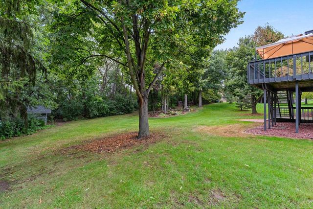 1409 N BAY HIGHLANDS DRIVE, Green Bay, WI 54311