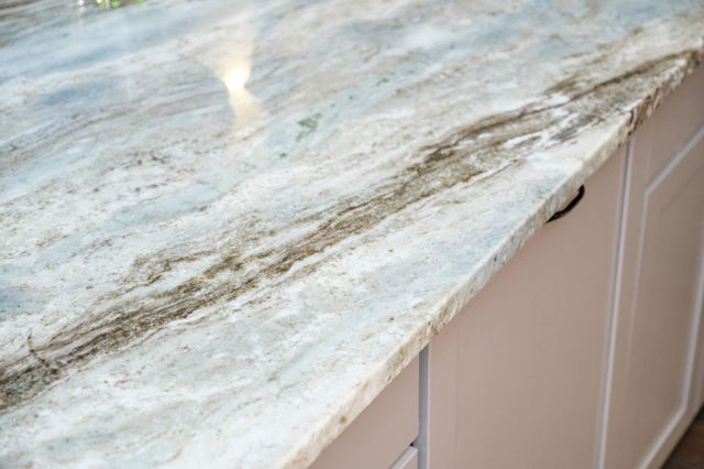 2531 HERMITAGE RD, Waynesboro, VA 22980