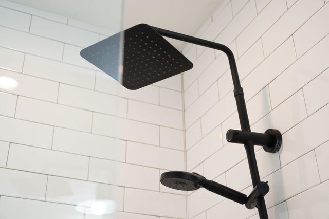 2531 HERMITAGE RD, Waynesboro, VA 22980