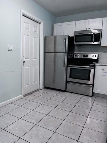 1533 NW 2nd Ave, Fort Lauderdale, FL 33311