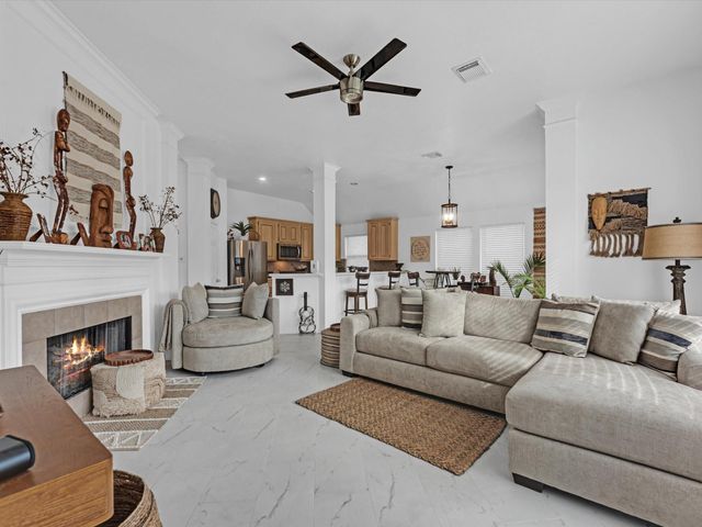 5805 Windy Knoll Lane, Rosharon, TX 77583