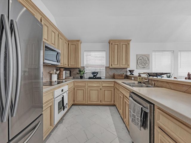 5805 Windy Knoll Lane, Rosharon, TX 77583