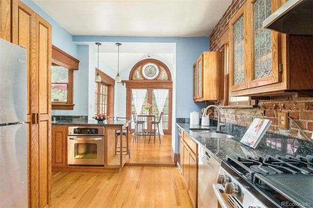 1041 N Corona Street, Denver, CO 80218