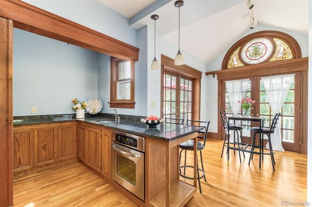 1041 N Corona Street, Denver, CO 80218