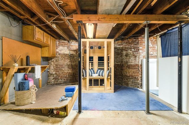 1041 N Corona Street, Denver, CO 80218