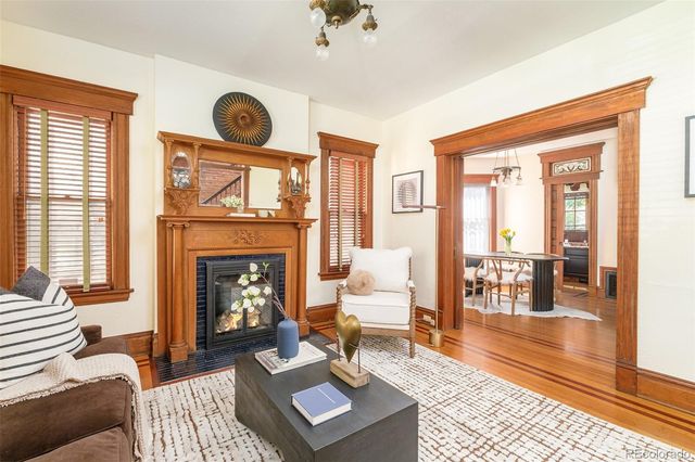 1041 N Corona Street, Denver, CO 80218