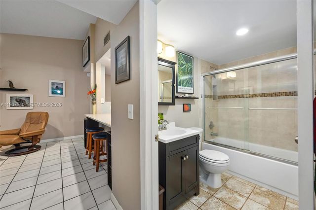 401 SE 10th St B205, Dania Beach, FL 33004