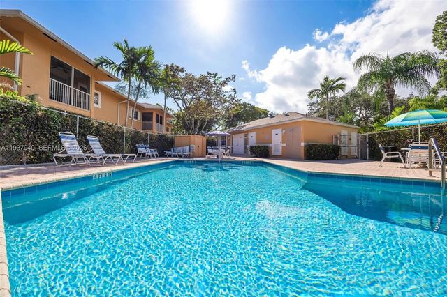 401 SE 10th St B205, Dania Beach, FL 33004