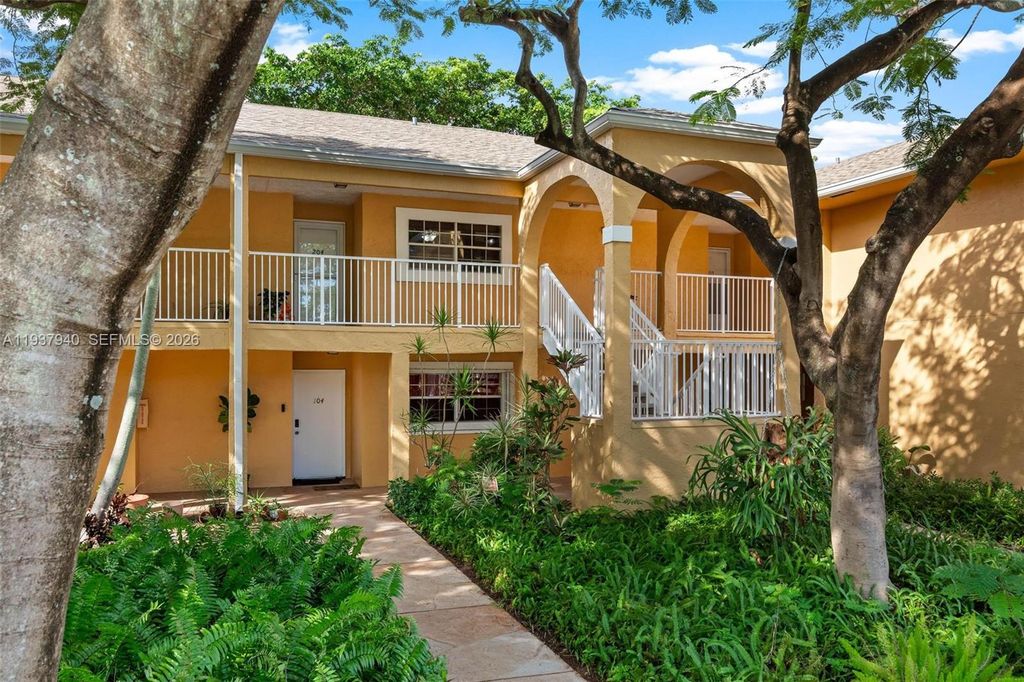 401 SE 10th St B205, Dania Beach, FL 33004