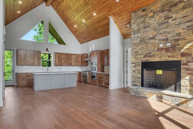 383 Rustic Barn Trail, Morganton, GA 30560