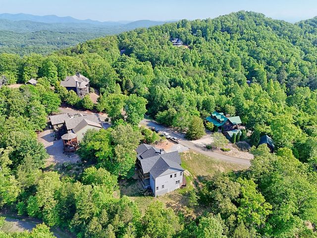 383 Rustic Barn Trail, Morganton, GA 30560