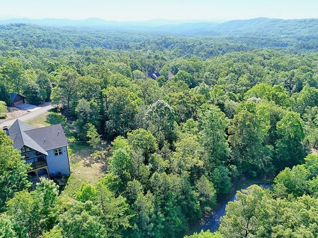383 Rustic Barn Trail, Morganton, GA 30560
