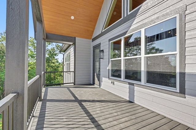 383 Rustic Barn Trail, Morganton, GA 30560